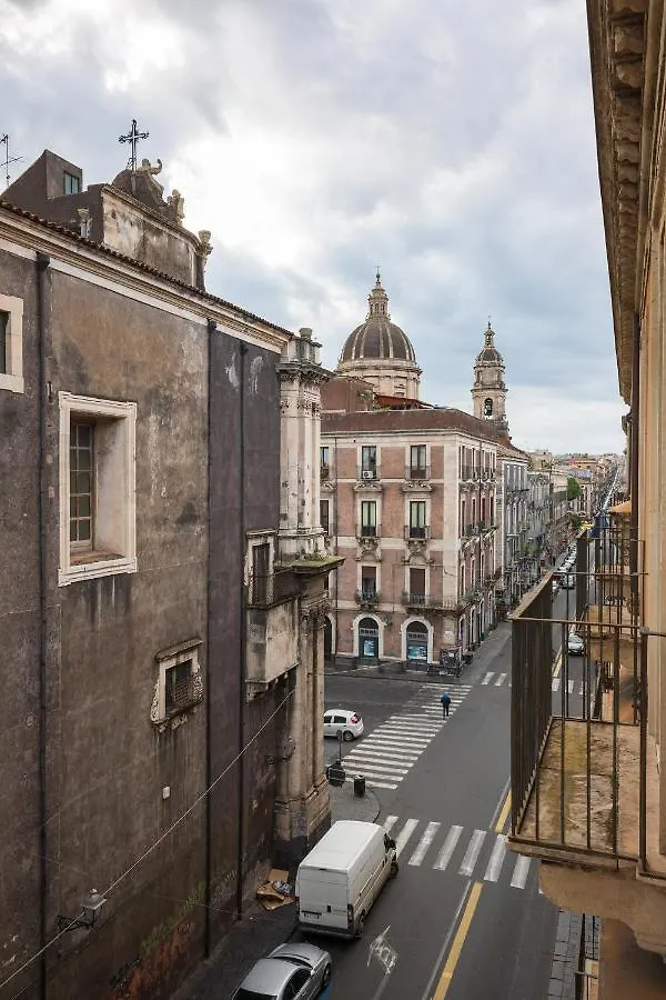 Bed and Breakfast Terrazza Santa Chiara Katánie Bed & Breakfast